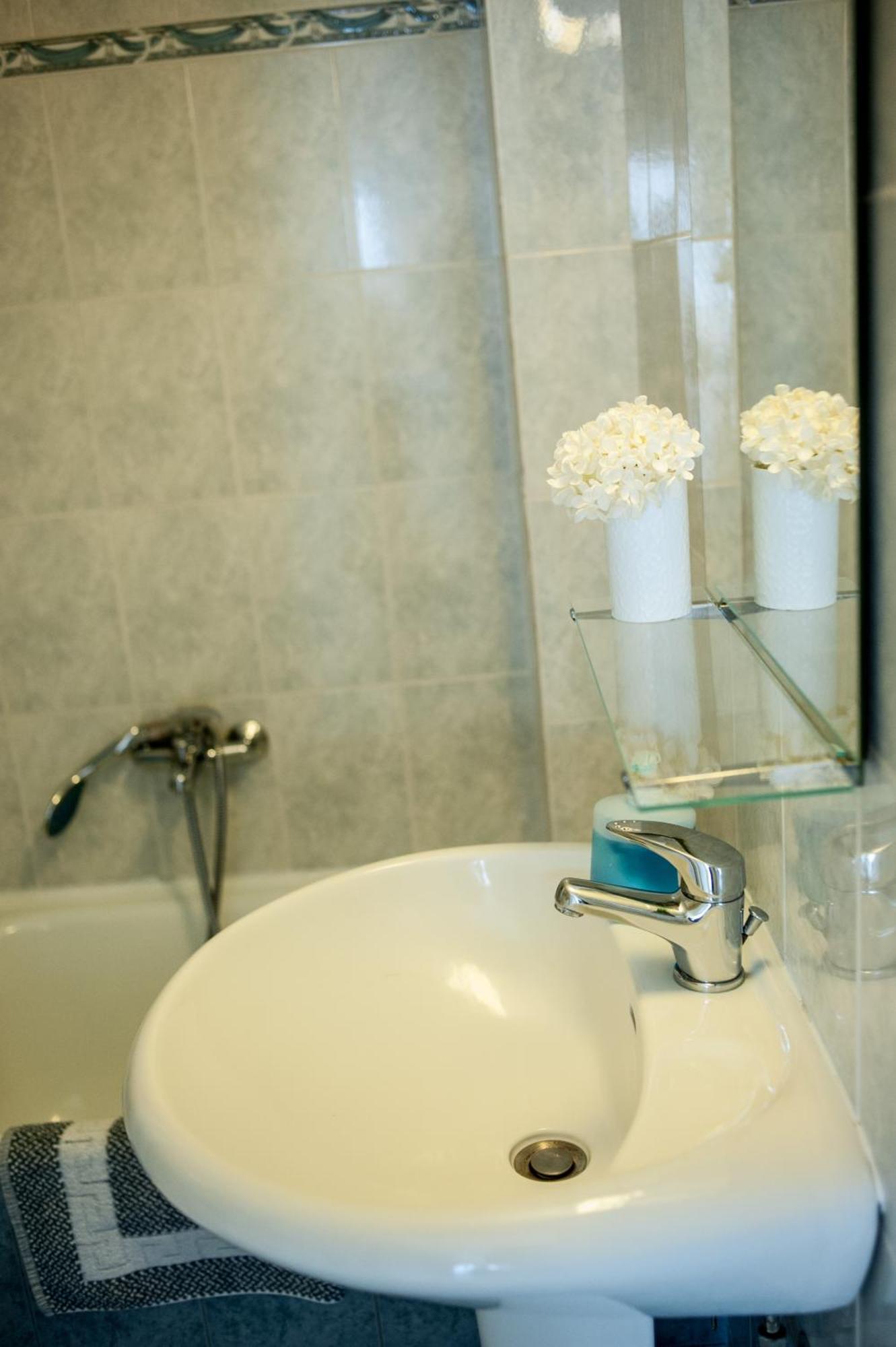 Sea View Flat Apartment Peraia  Bagian luar foto